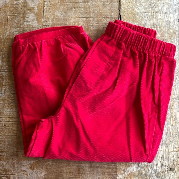 Little English Other - NWOT Little English corduroy pants 2t